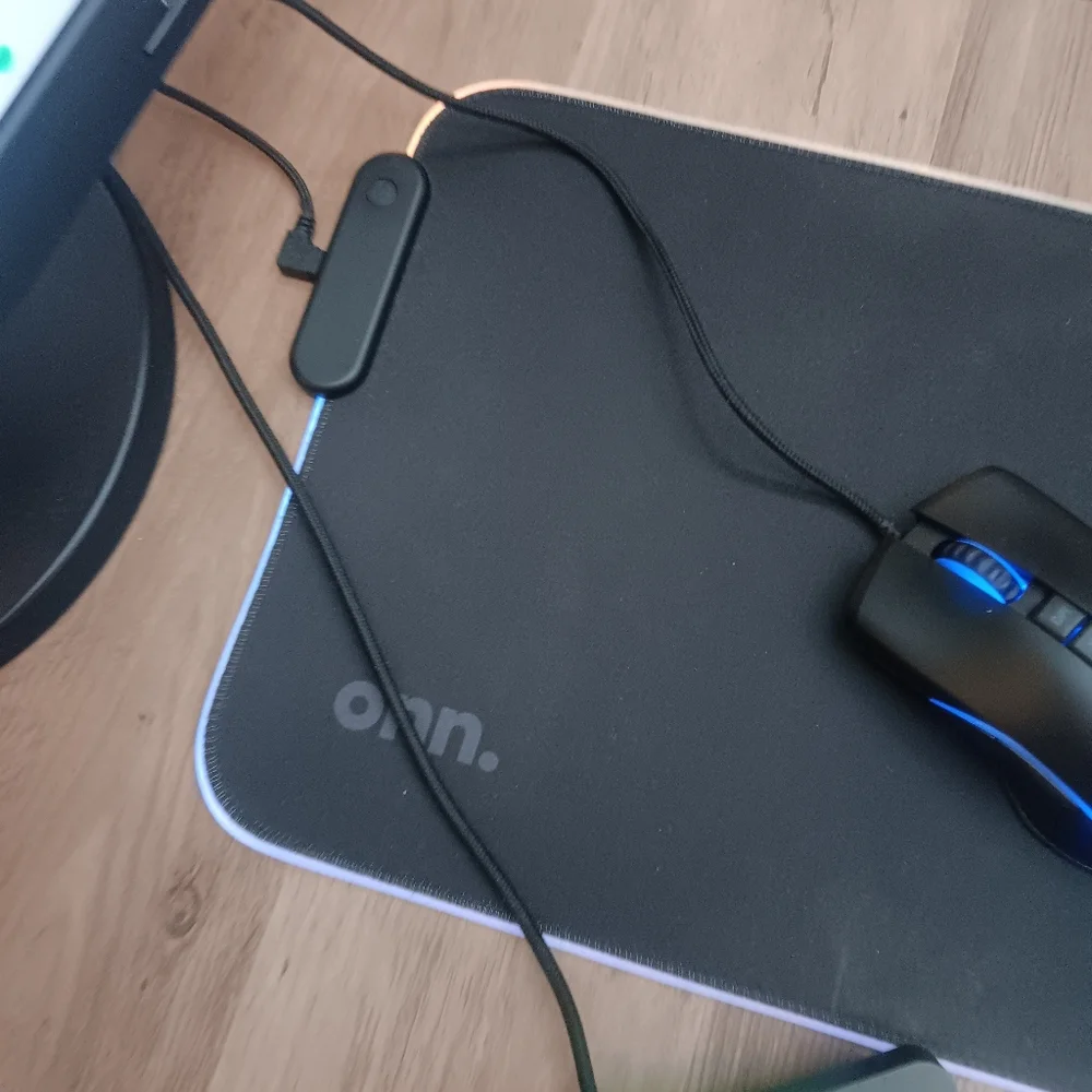 ONN. Wired Gaming Keyboard, Mouse, & Mouse Pad - All Lighted